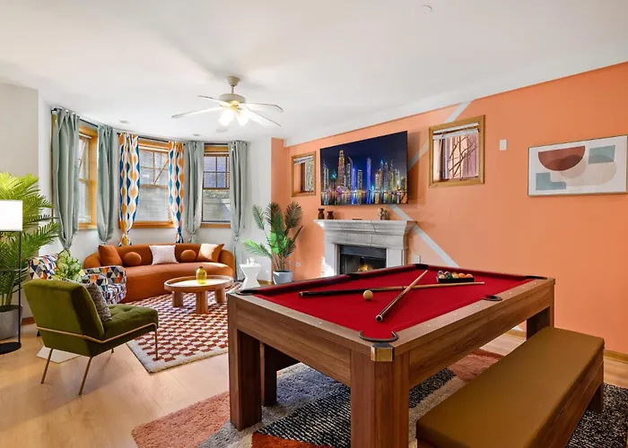 Designer Billiards Private Patio 1 Parking *